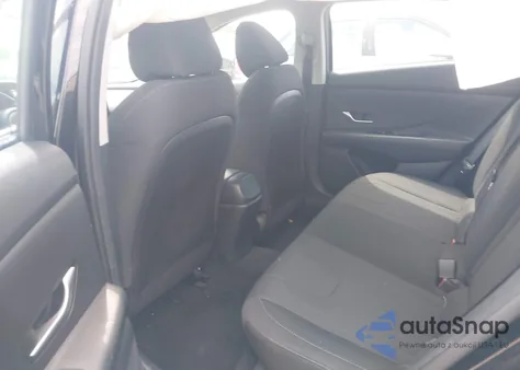 2021 Hyundai Elantra Se z USA, uszkodzony, nr VIN 5NPLL4AG8MH037152